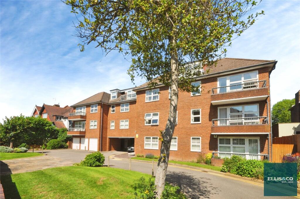 Main image of property: Hendon Lane, Finchley, N3
