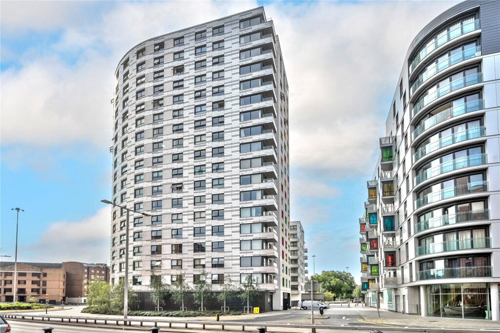 Main image of property: Hewitt, Alfred Street, Reading, Berkshire, RG1