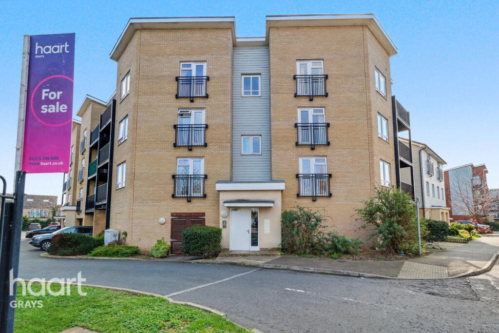 Main image of property: The Chase, Grays