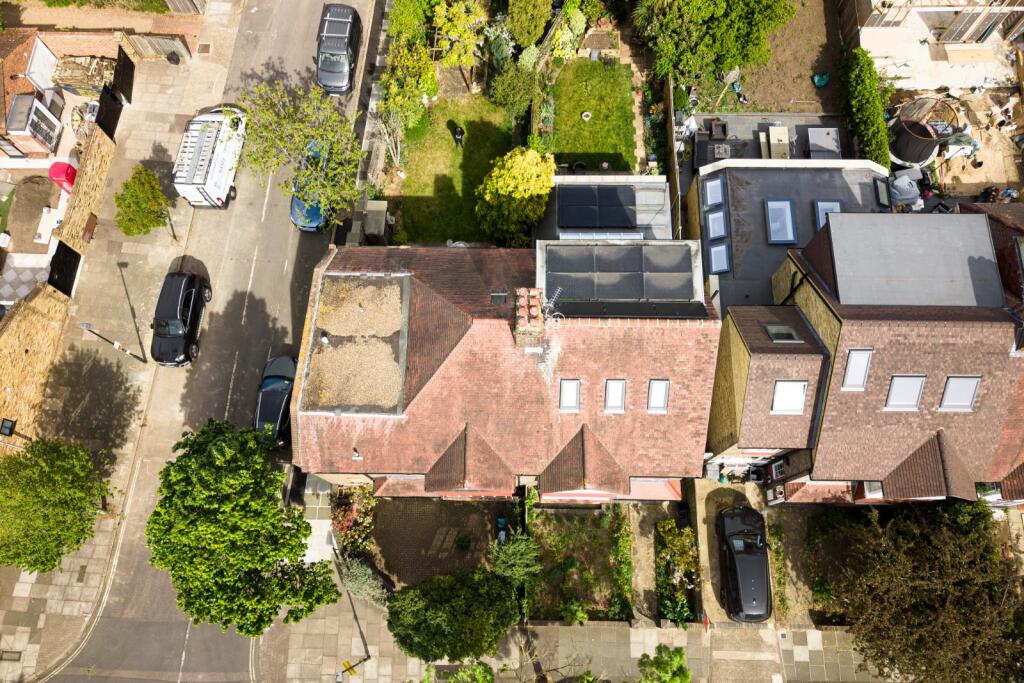 House in London - View 4