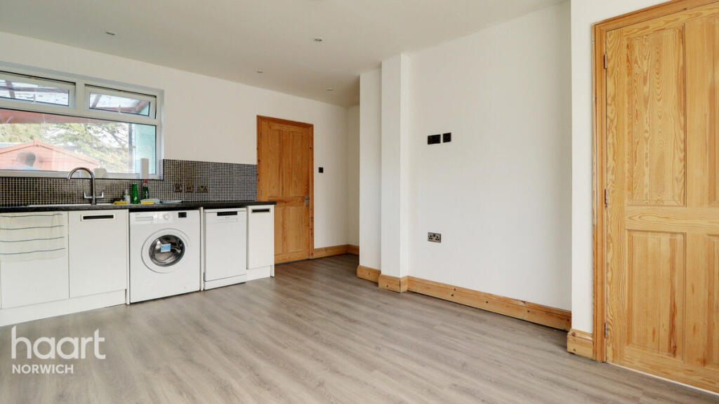 House in Norwich, Earlham Rise - View 3