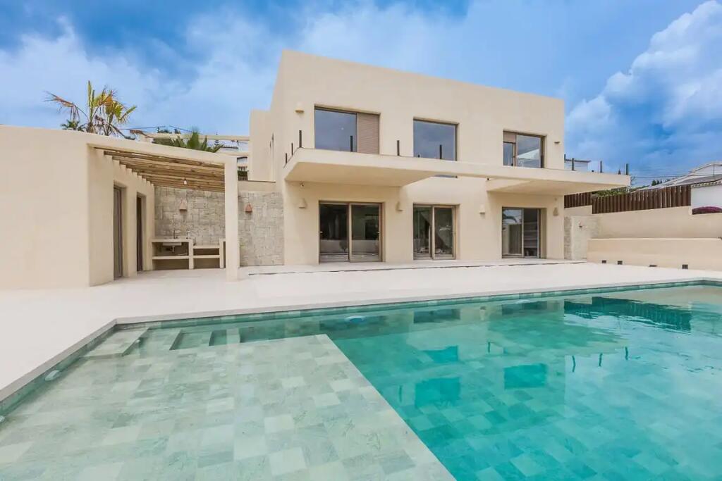 Main image of property: Valencia, Alicante, Javea