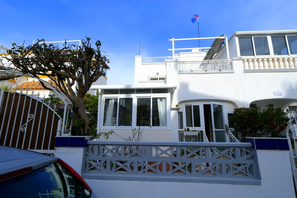 Main image of property: Valencia, Alicante, Los Altos