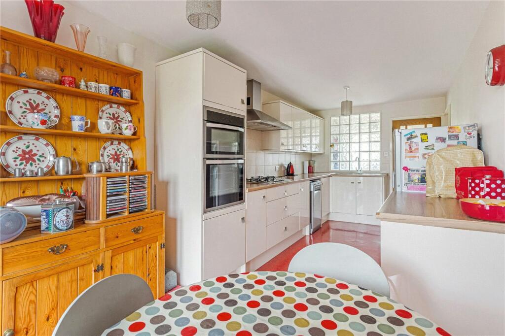 Windmill Drive, Croxley Green, Rickmansworth, Hertfordshire, WD3 - View 5