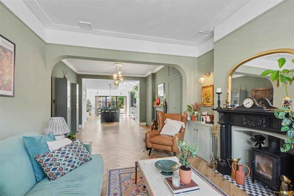 House in Nottingham, Stapleford - View 4