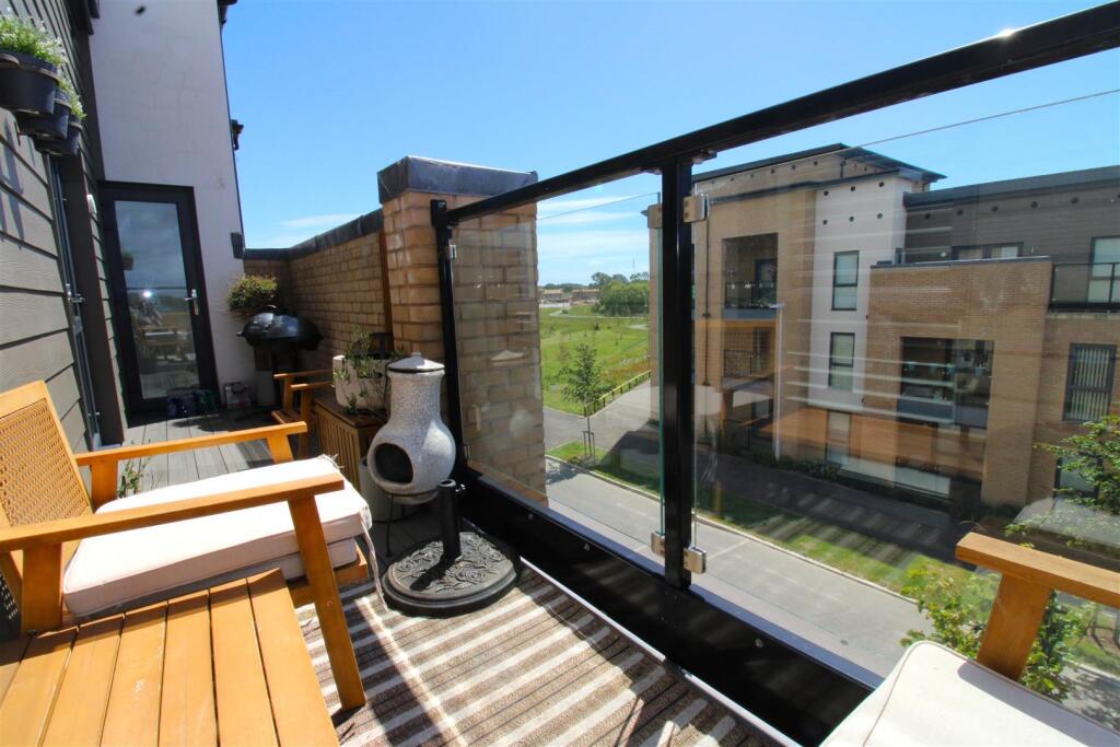 Apartment in Littlehampton, Hampton Park, Wick - View 3