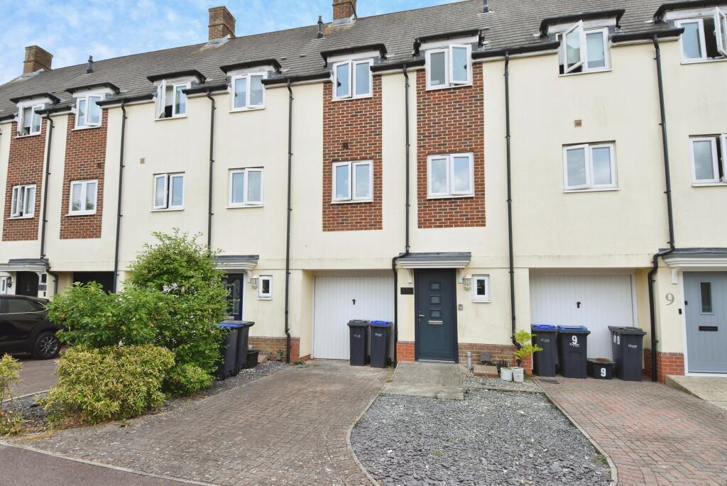 Kilford Close, Amesbury, Wiltshire photo 3