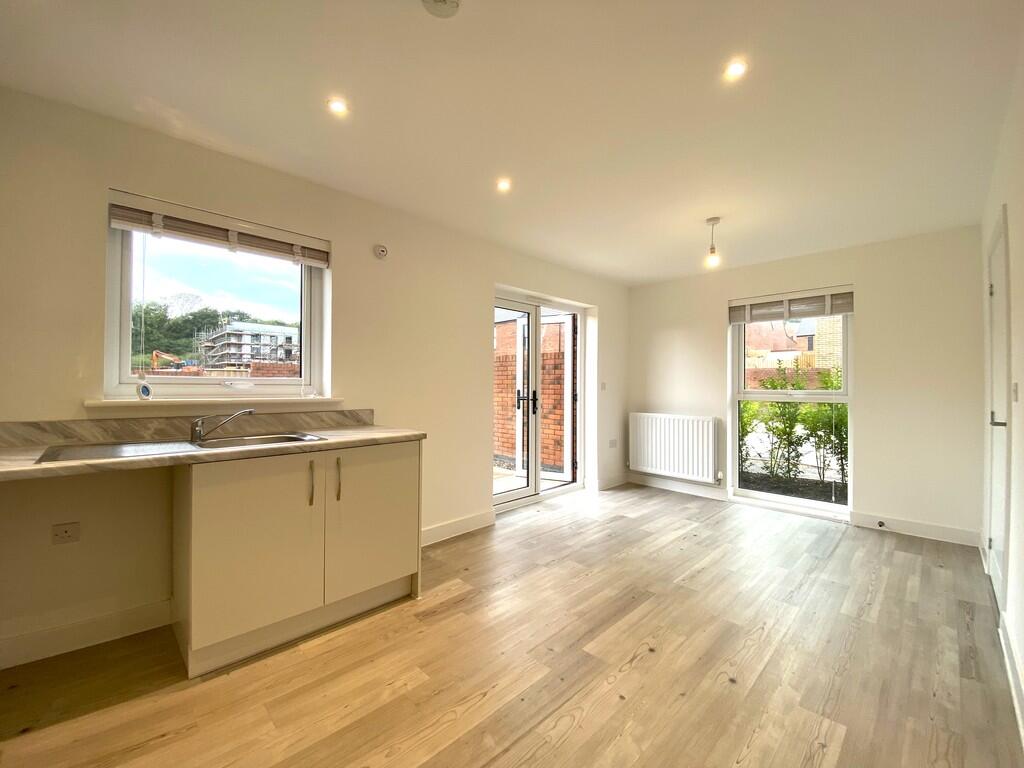 Limestone Drive, Exeter photo 3
