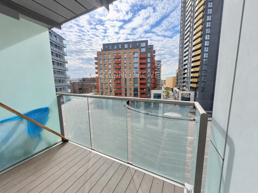 Apartment in London, Osterley - View 3