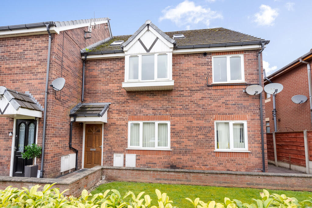 Main image of property: Green Lane, Hadfield