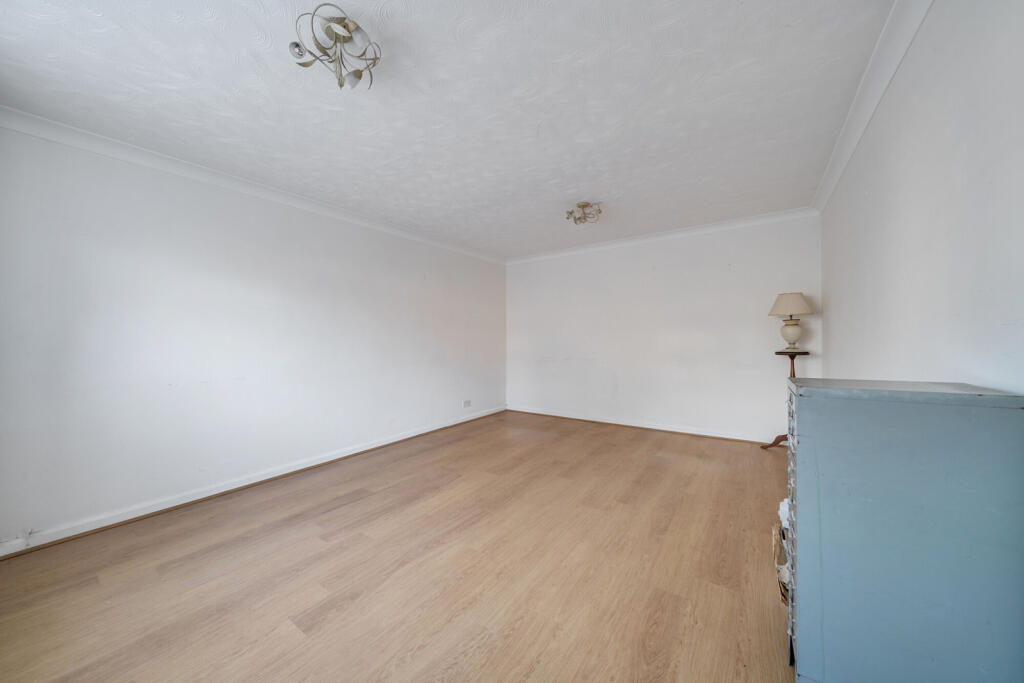 Park Way, Ruislip photo 3
