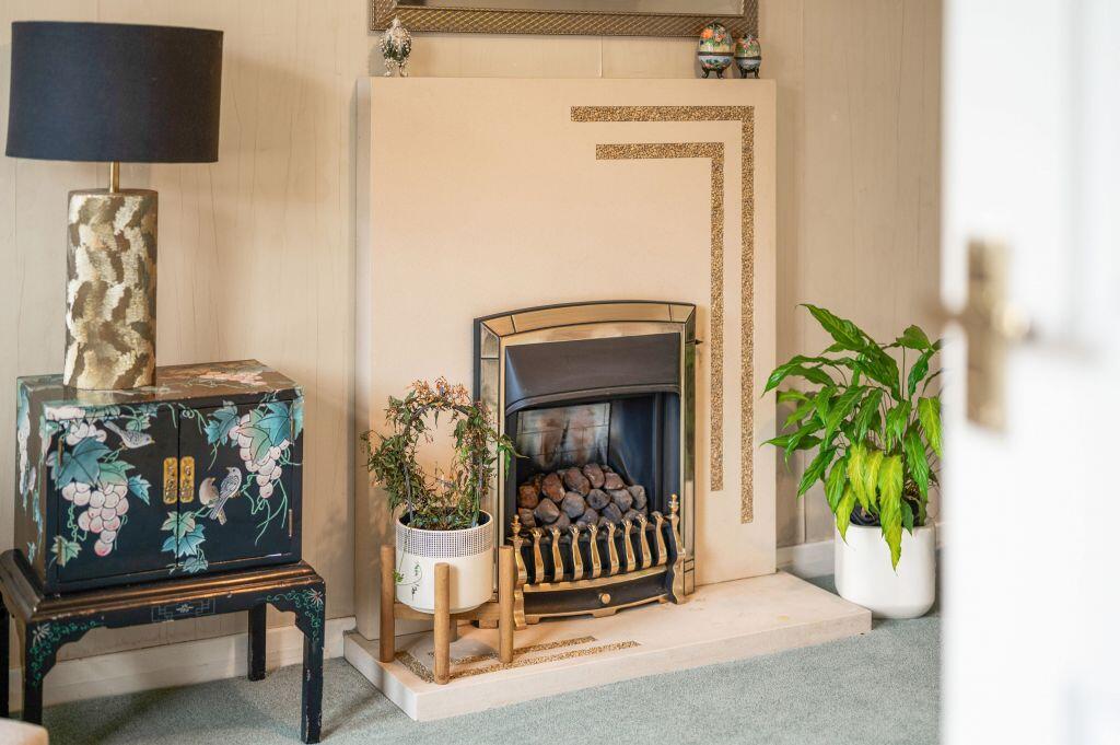 6 North Bughtlinside, Edinburgh, EH12 8YA photo 4
