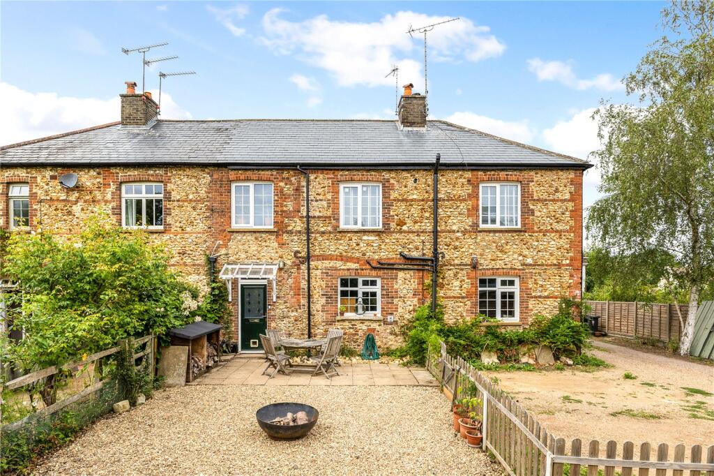 Main image of property: Weydon Farm Lane, Farnham, Surrey, GU9