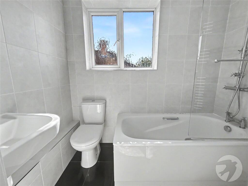 Apartment in Sidcup, The Hollies, Longlands - View 5