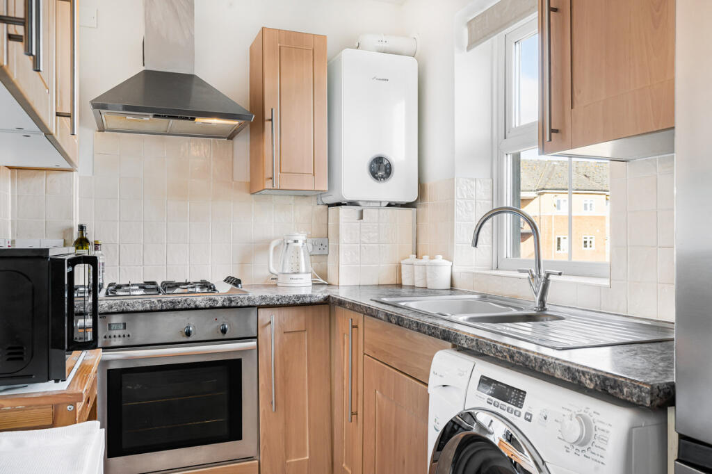 Apartment in Wantage, Belmont Park - View 2