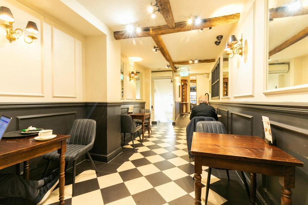302 Upper Street 7.jpg