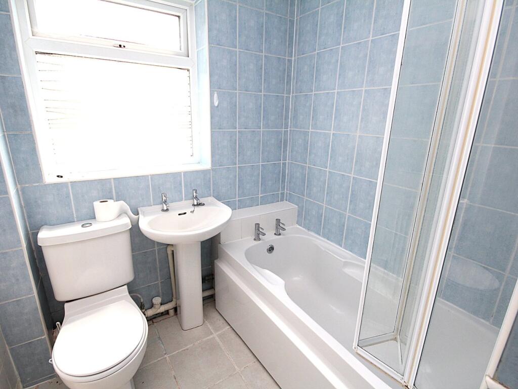 Apartment in Poole - View 5