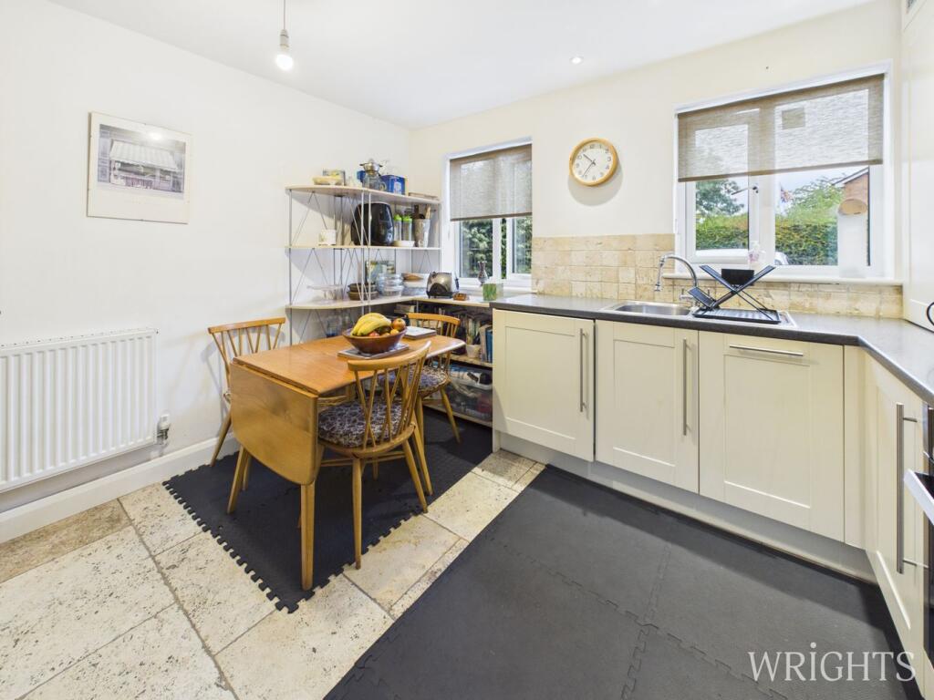 House in St Albans - View 4