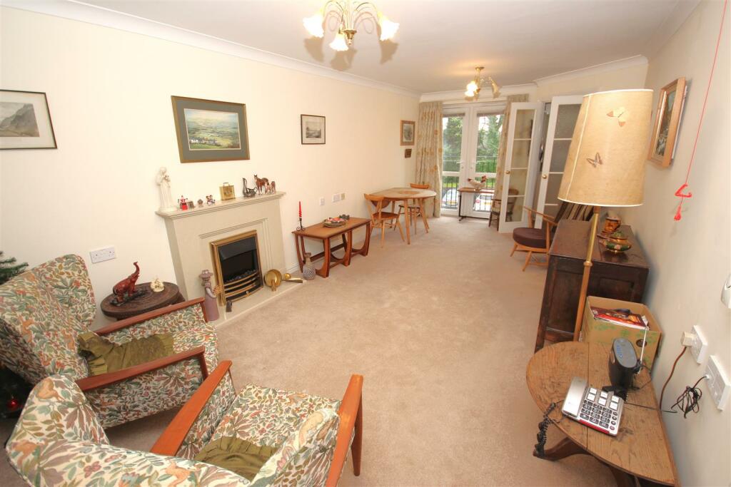 Cwrt Brynteg, Station Road, Radyr, Cardiff photo 2