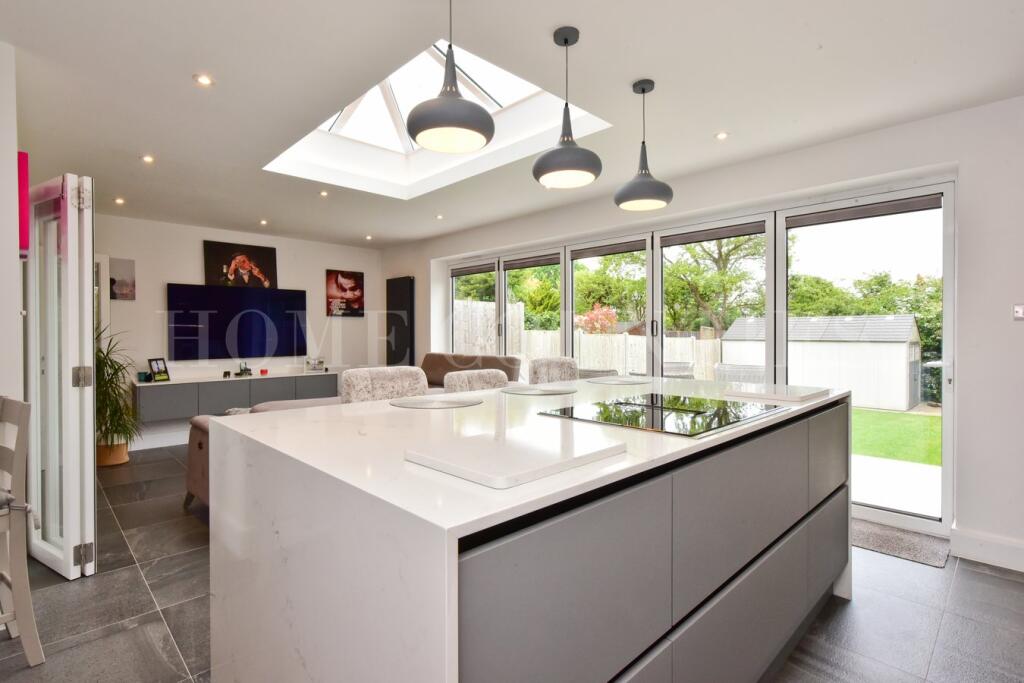 Main image of property: Field View Road, Potters Bar, EN6