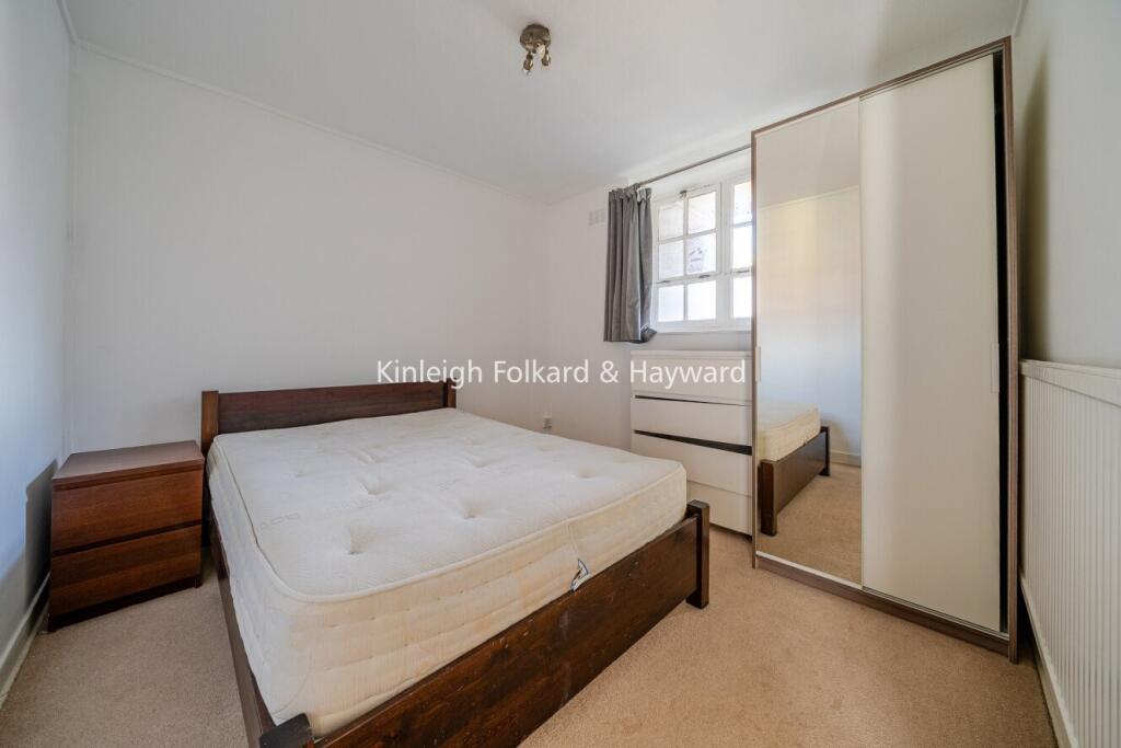 Apartment in London - View 5