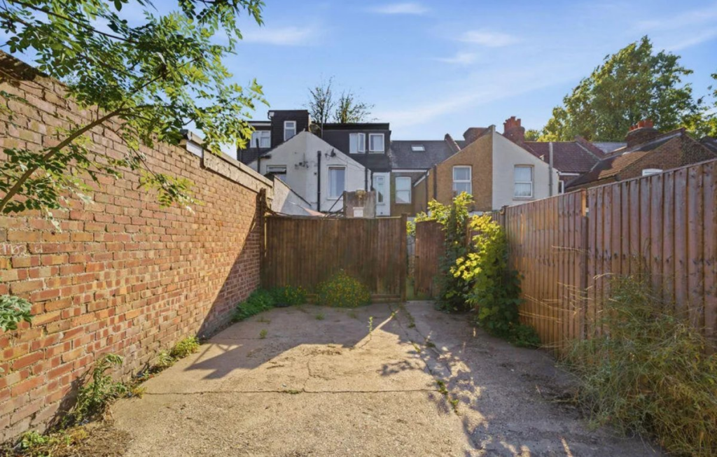 Property photo 11
