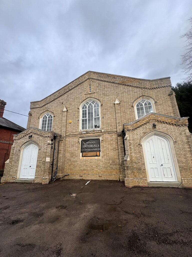 Main image of property: Temple Buildings, Braintree Road, Felsted, Dunmow, Essex, CM6 3DL
