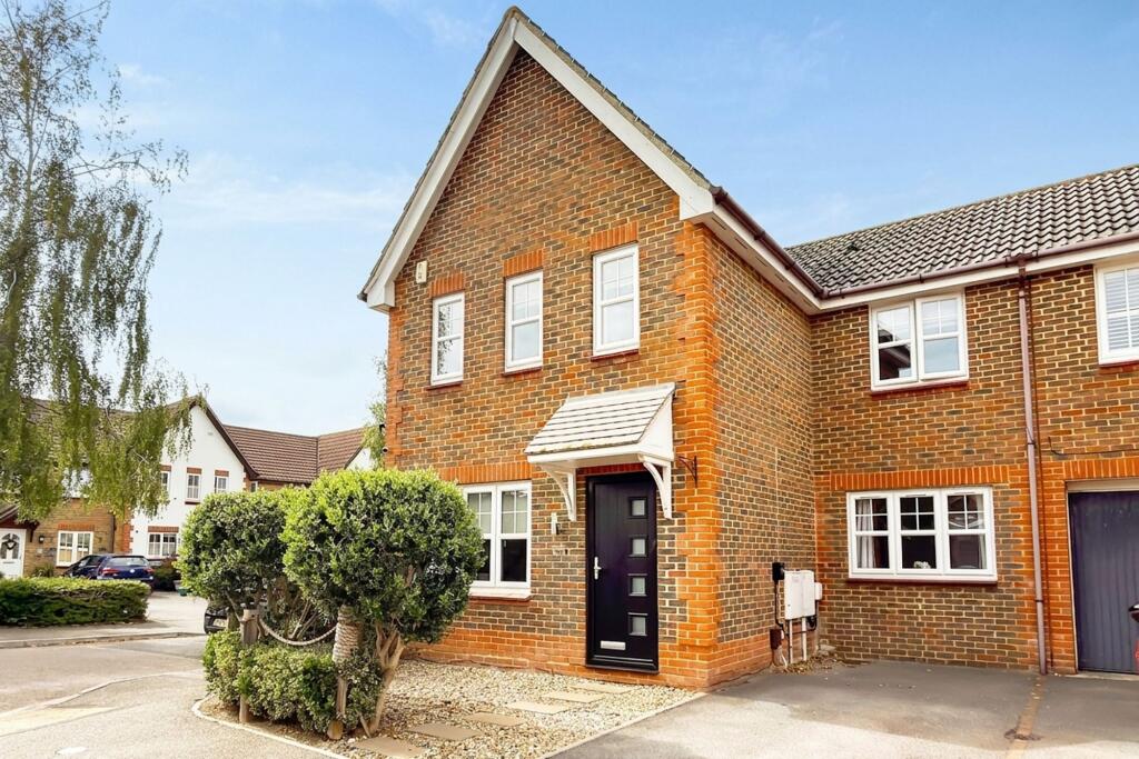 Main image of property: Columbine Way, Littlehampton, BN17
