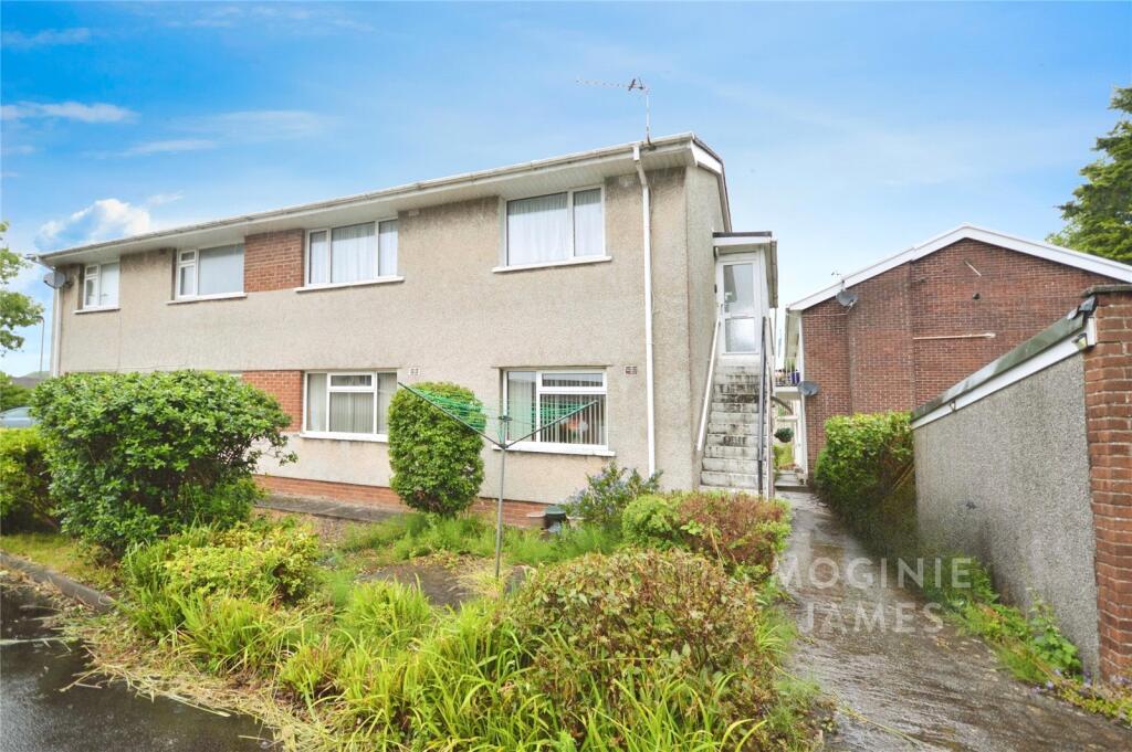 Main image of property: Clos Hendre, Rhwibina, Cardiff