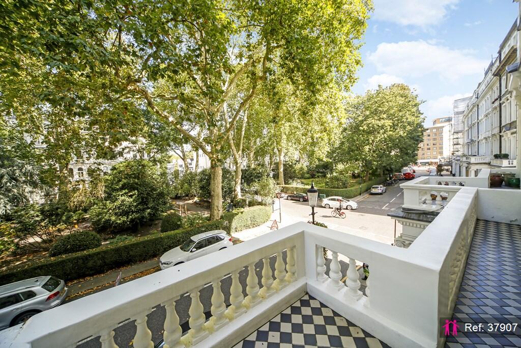 Apartment in London - View 4