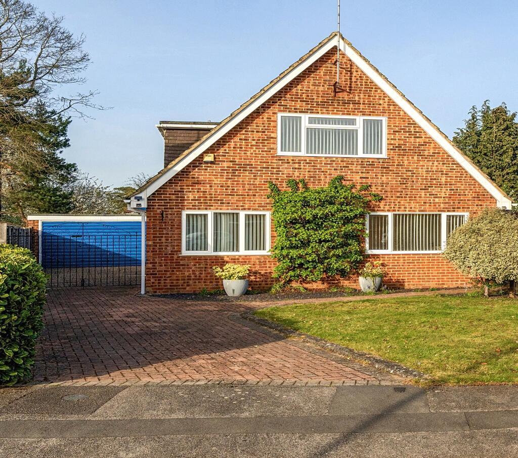 Main image of property: Tanglewood, Finchampstead, Wokingham, Berkshire, RG40