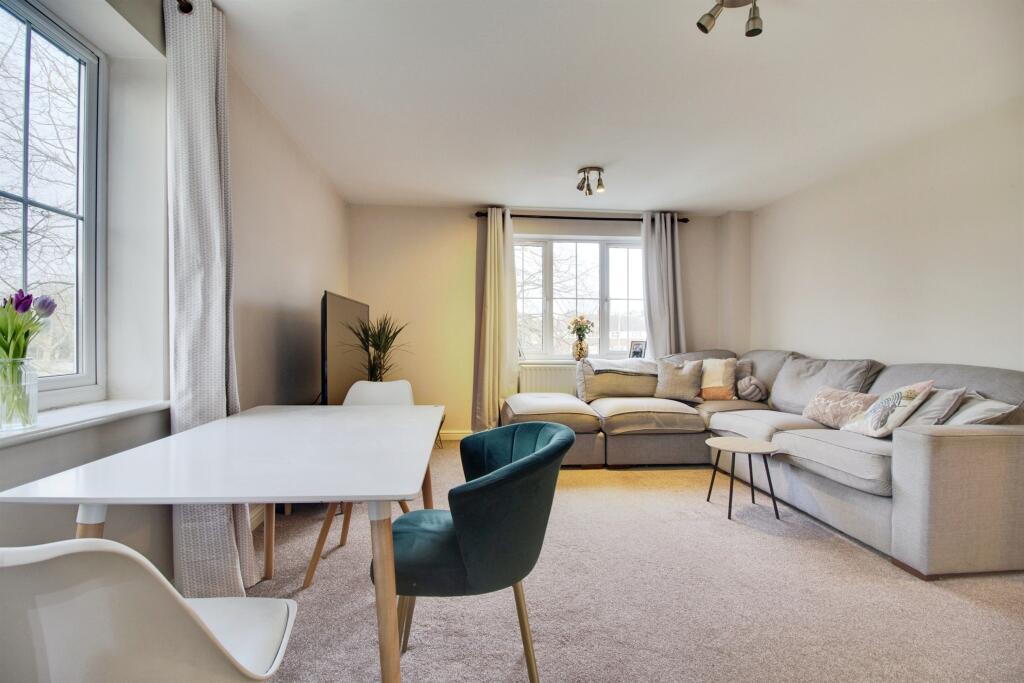 Howlands, Welwyn Garden City photo 3