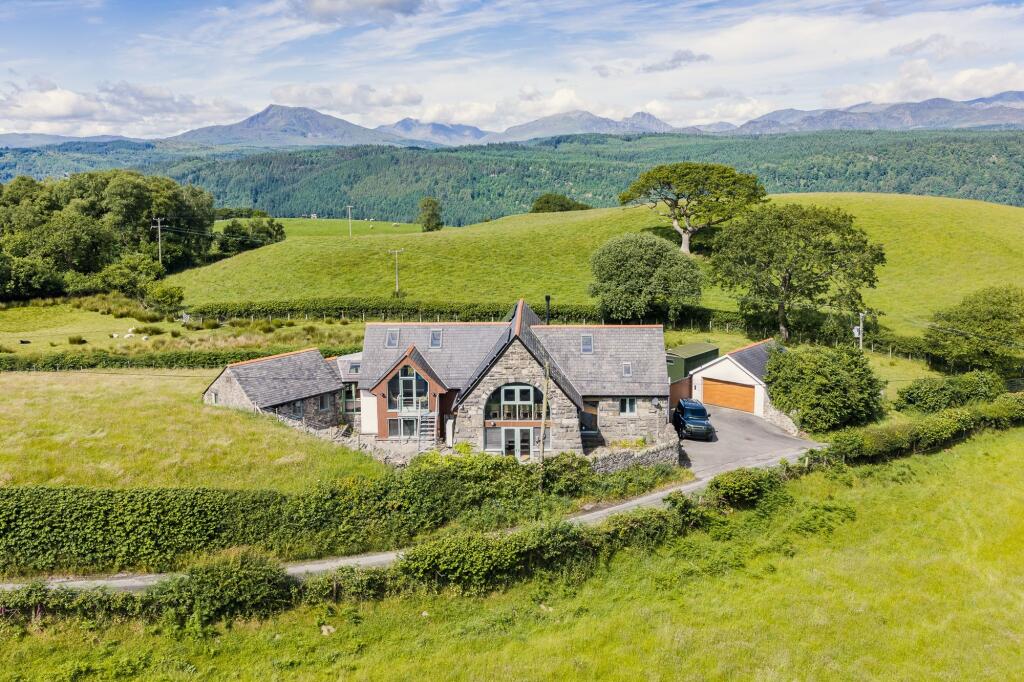 Main image of property: Nant Y Rhiw, Llanrwst, LL26