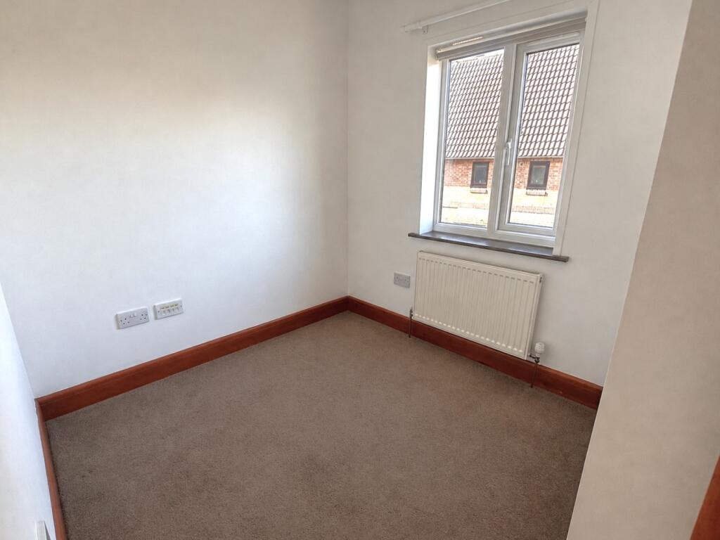 House in New Forest, Hythe and Dibden - More