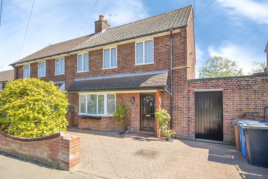 Main image of property: Maidenhall Approach, Ipswich