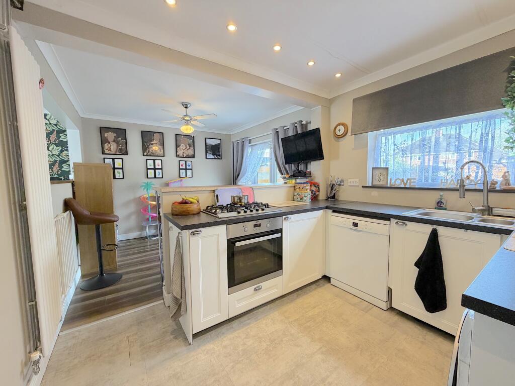 House in Wolverhampton - View 4