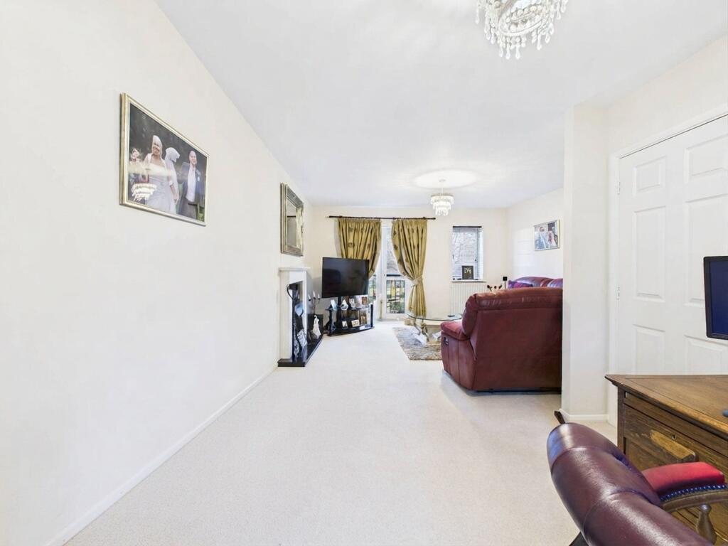 Coneygeare Court, Eynesbury, St. Neots photo 4