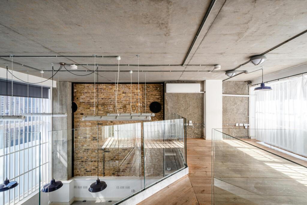 Mentmore Terrace 3B NEW - 17.jpg