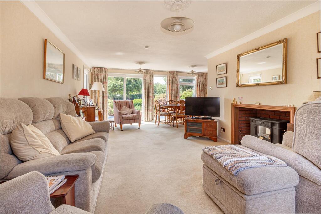 House in Worcester - View 2