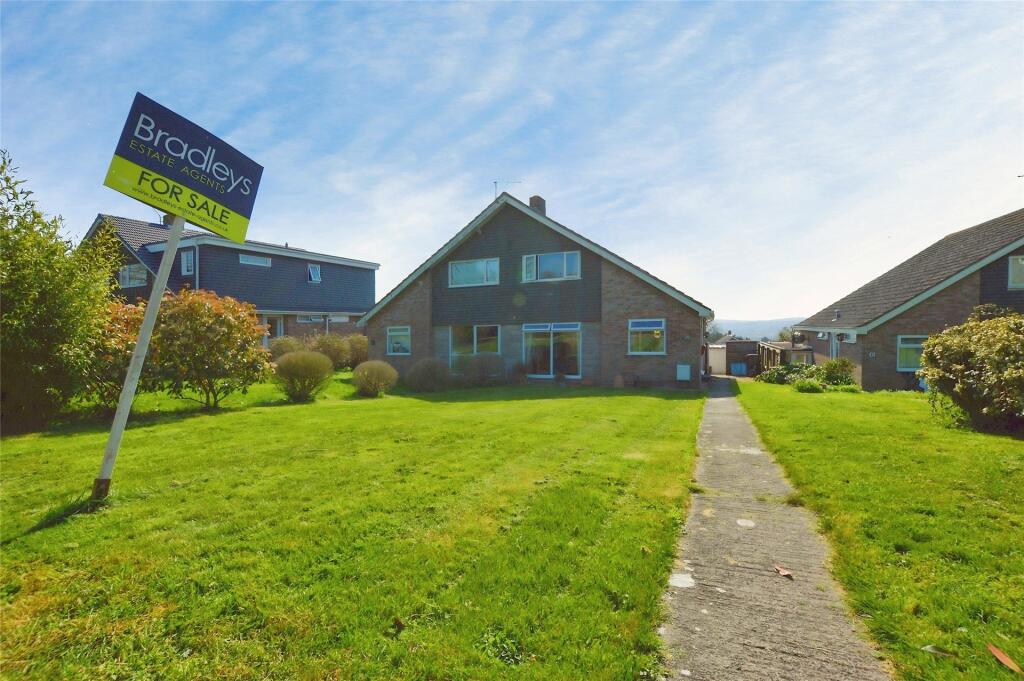 Main image of property: Chiltern Close, Livermead, Torquay, Devon