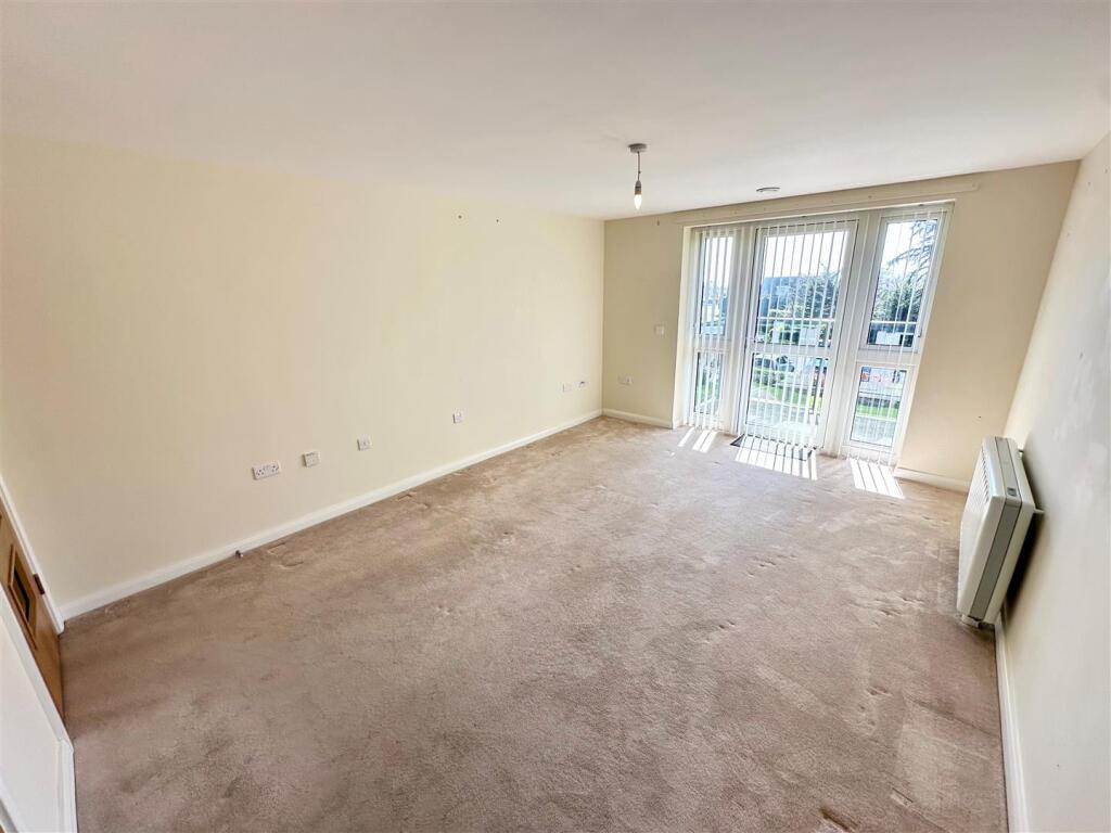 Apartment in York - View 5