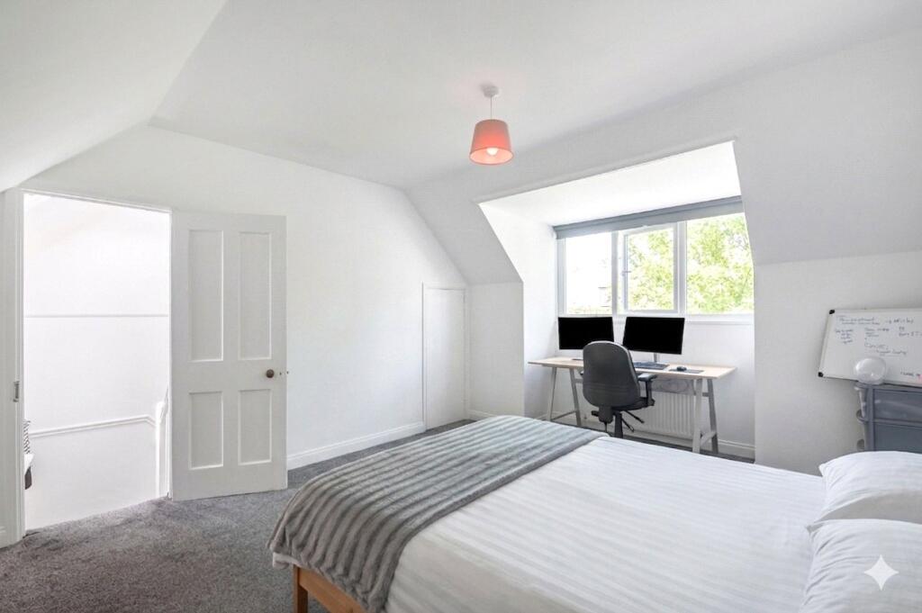 House in London - More
