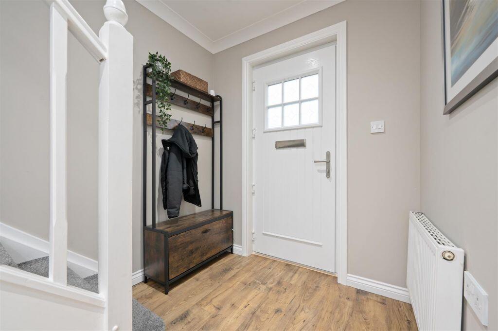 4 Crinan Place, Dunfermline, KY11 8FR photo 3