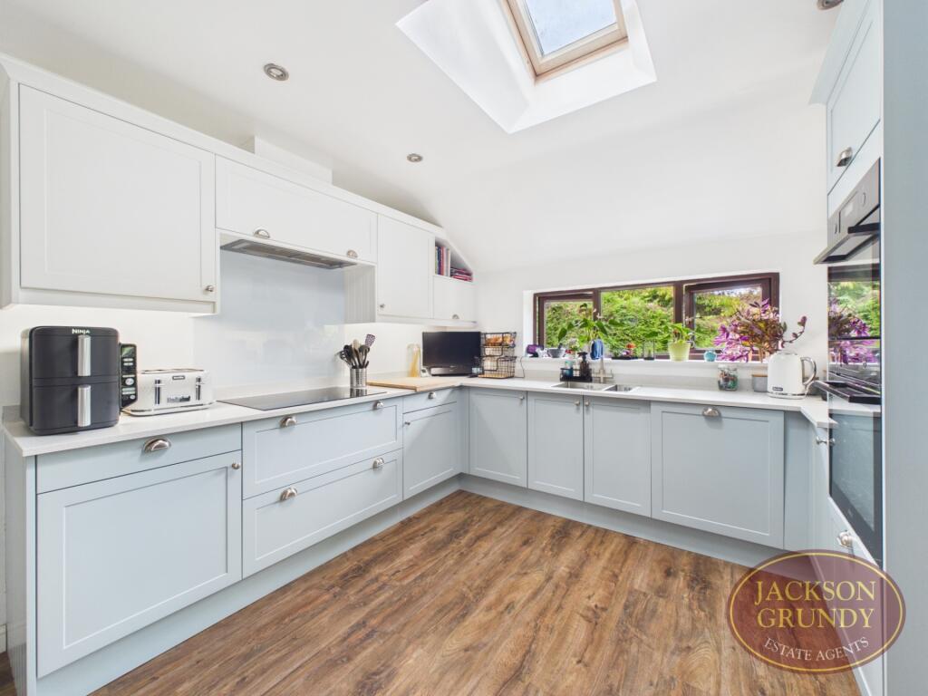 House in Northampton - View 3