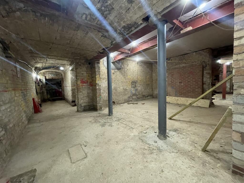 Apartment in Warwick, Royal Leamington Spa - More