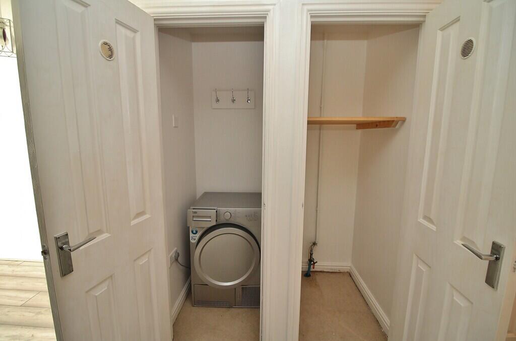 Apartment in Portsmouth - More