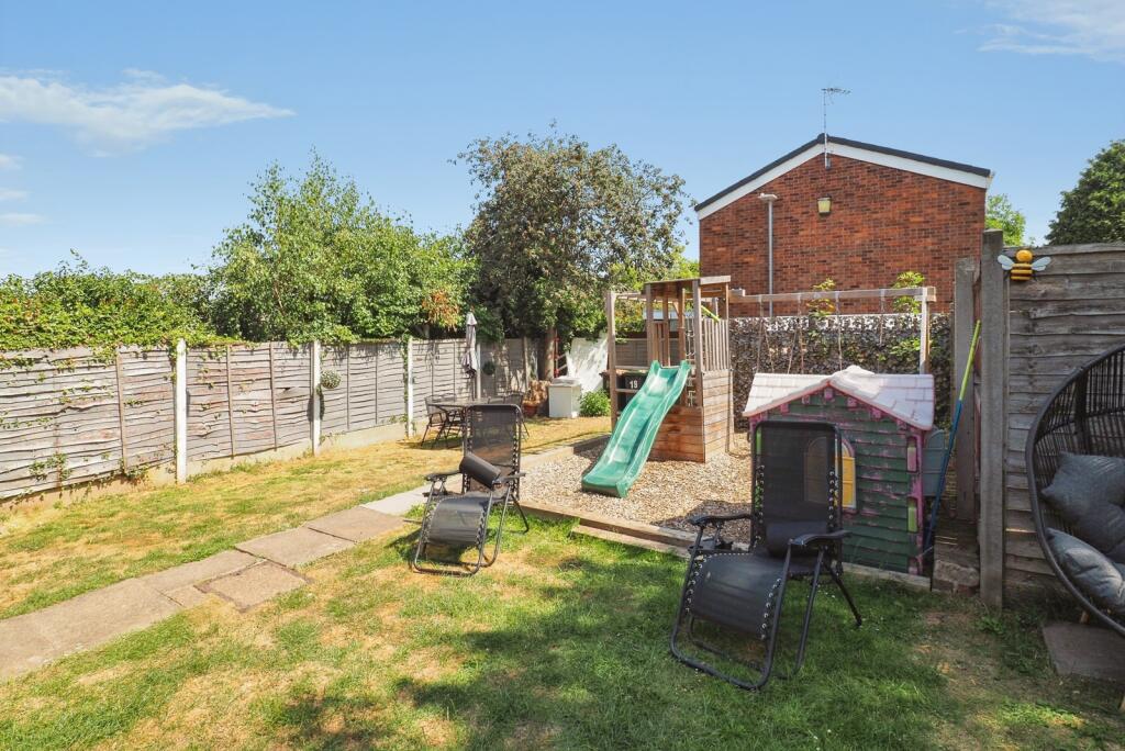 House in Nottingham, Inham Nook, Chilwell - View 4