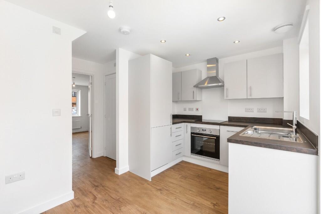 House in Gloucester - View 5