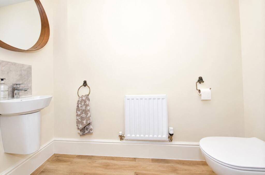 Clifton View Close, Houlton, Rugby, CV23 photo 4