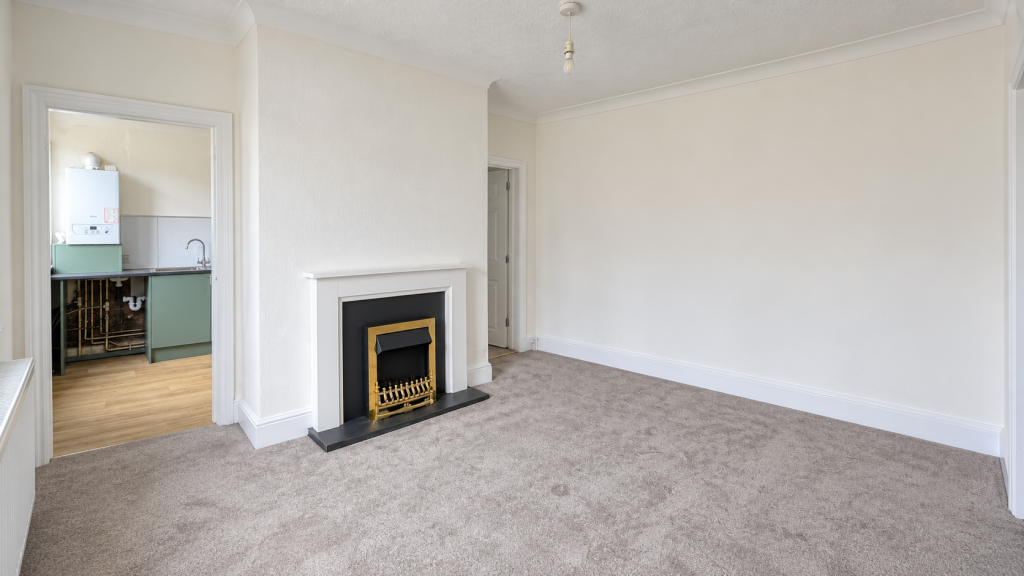 Apartment in Preston - More